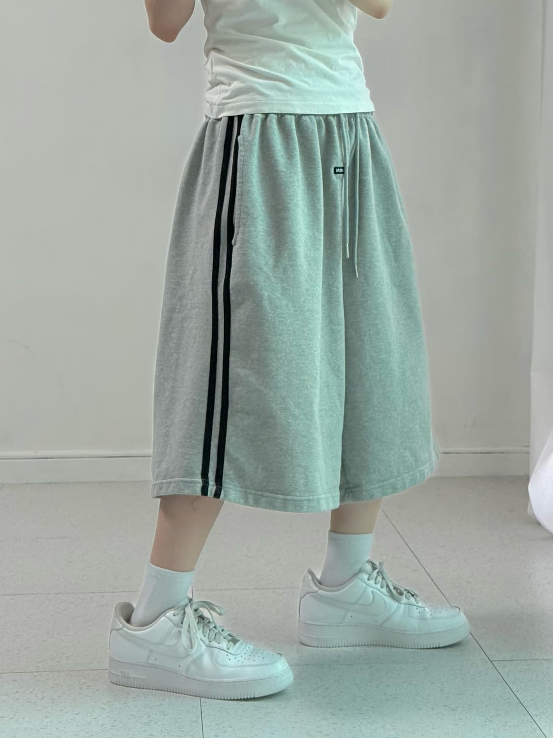 본투윈 그레이 버뮤다 팬츠 상품이미지3