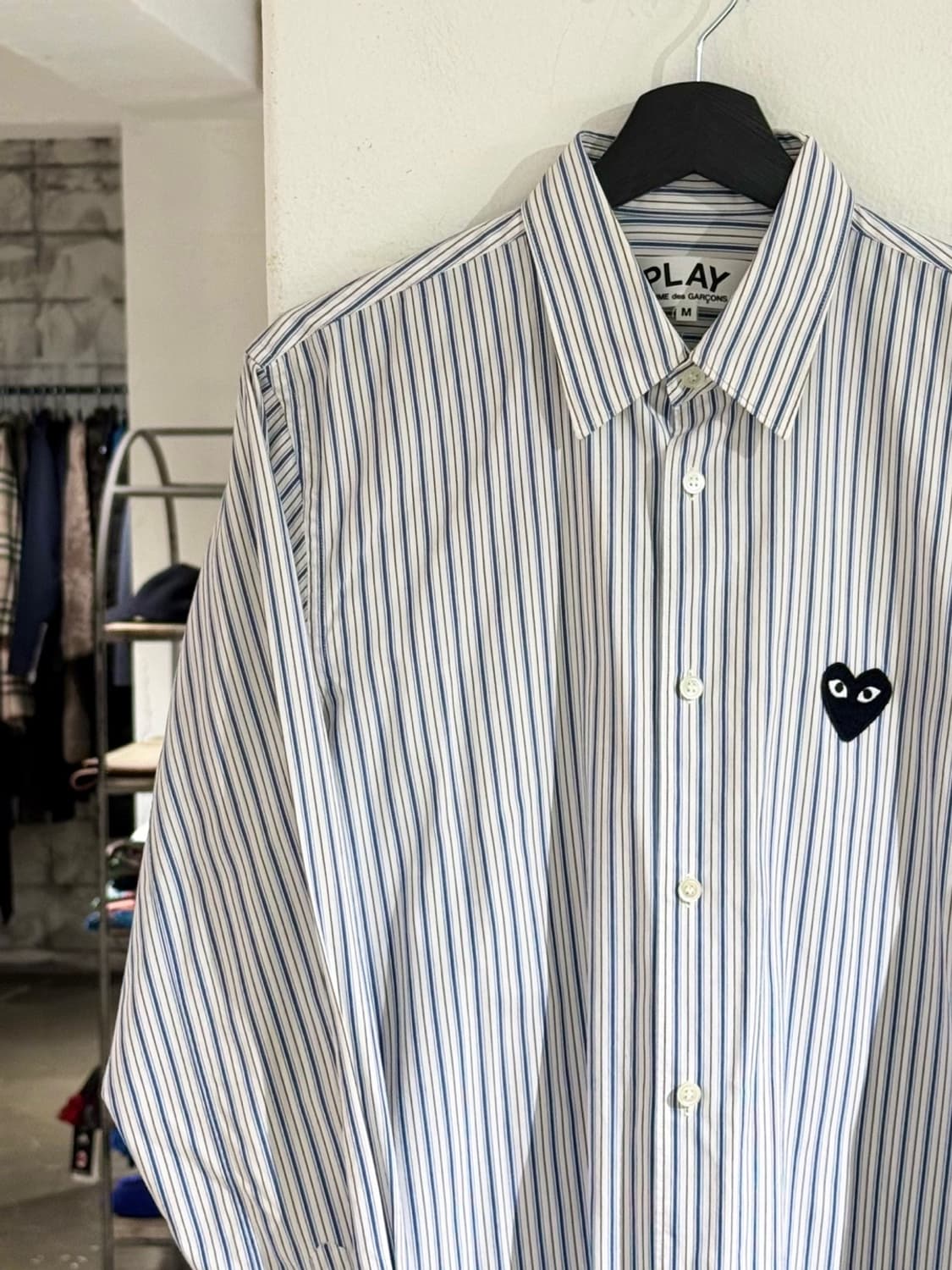 꼼데가르송 블루 블랙 하트 스트라이프 셔츠 상품이미지2