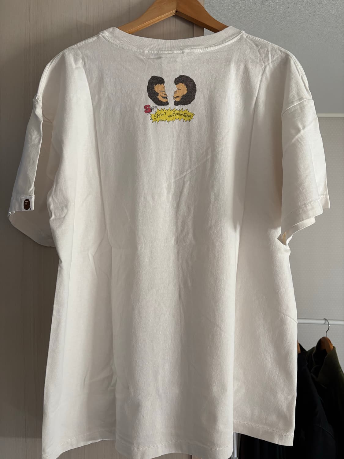 세인트 미카엘 X 베이프 반팔 티셔츠 상품이미지2