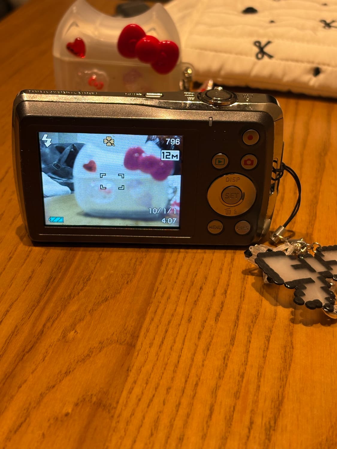 카시오 엑슬림 ex-z35 블랙 뽀샤시 뽀용 인물 상품이미지3