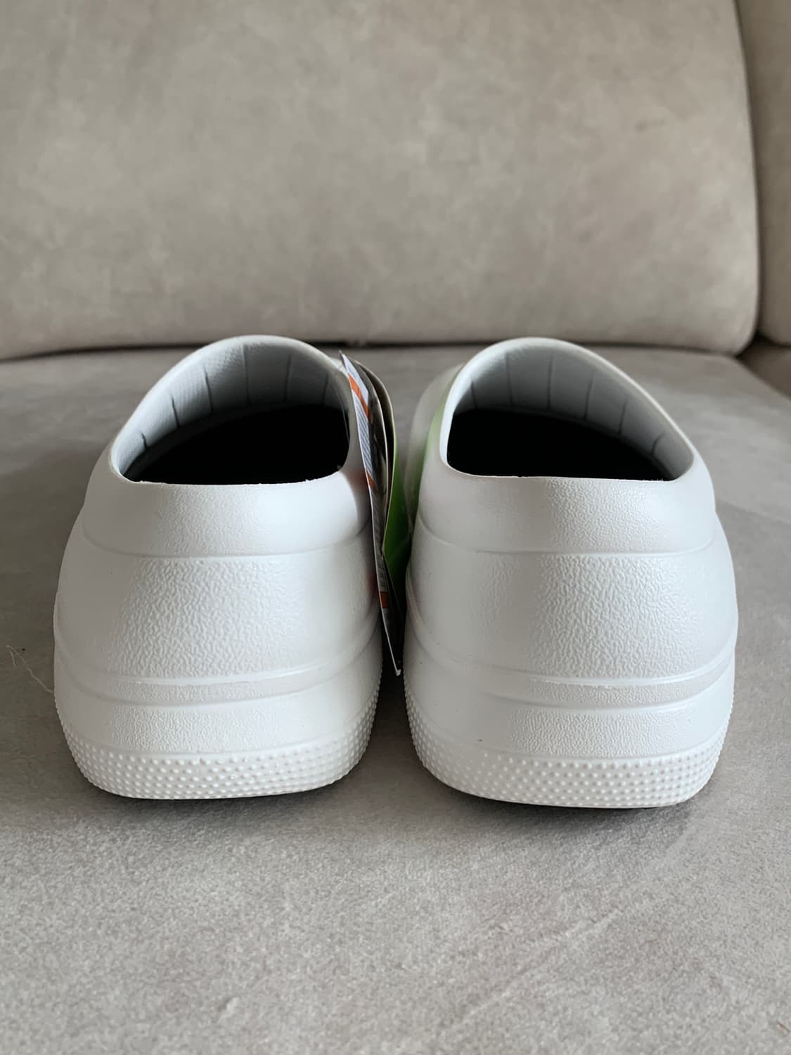 (새상품) 크록스 온 더 클락 워크 슬립온 270 상품이미지3