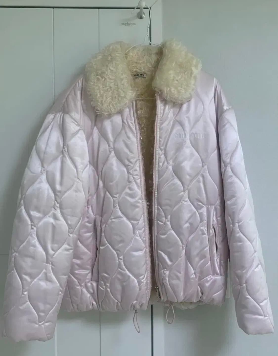 MIU MIU 시어링 카라 넥 퀼팅 집업 자켓 상품이미지2