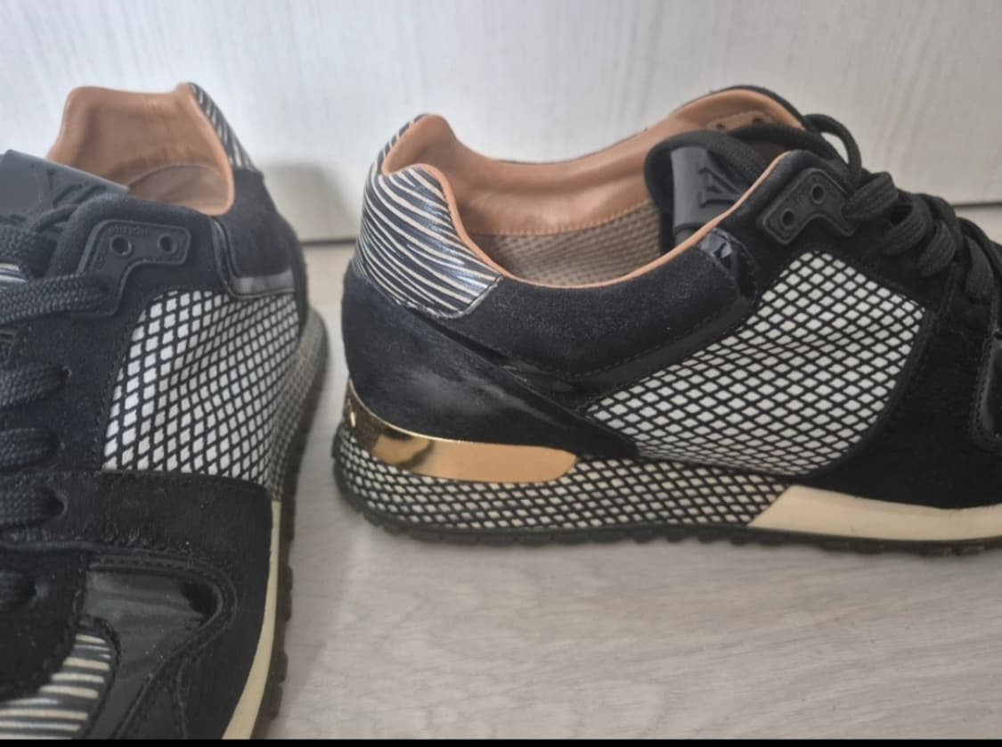 루이비통 런어웨이 스니커즈 운동화 블랙 화이트 36 37 240 상품이미지8