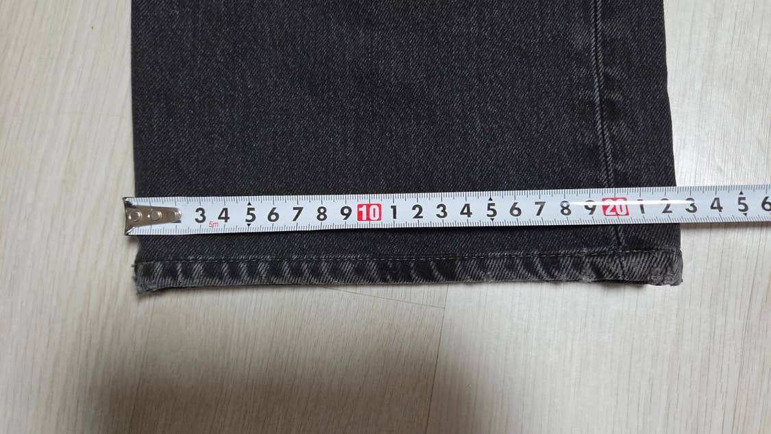 (착샷) 코스 COS 릴렉스 스트레이트 데님 흑청 상품이미지8