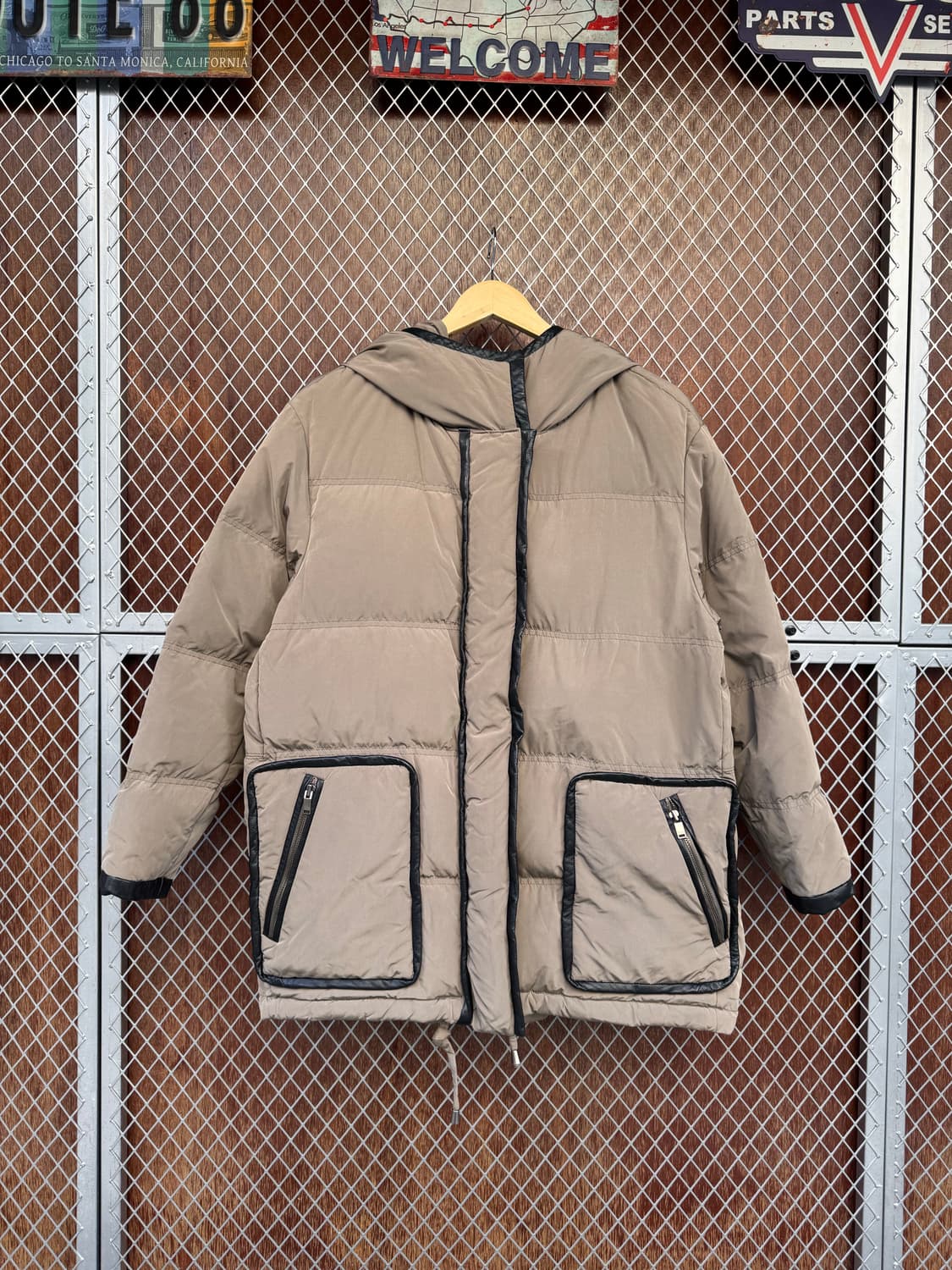 마쥬 maje 후드 덕다운 소가죽 배색 푸퍼 패딩 M 상품이미지1