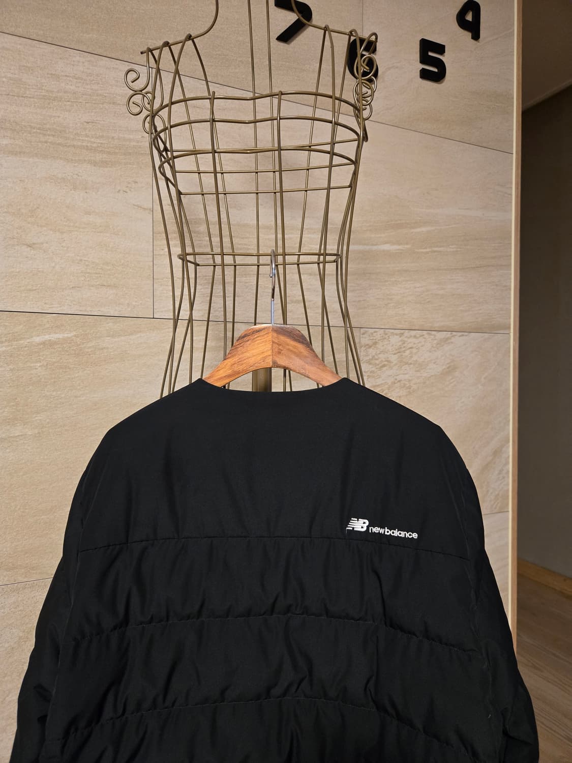 [95/m] 뉴발란스 여성 구스 패딩 상품이미지4