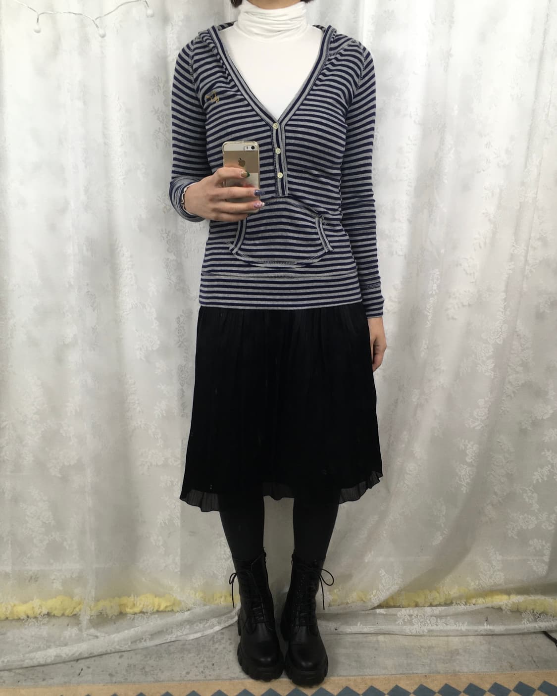 Stripe Henley-Neck Hoodie 상품이미지9