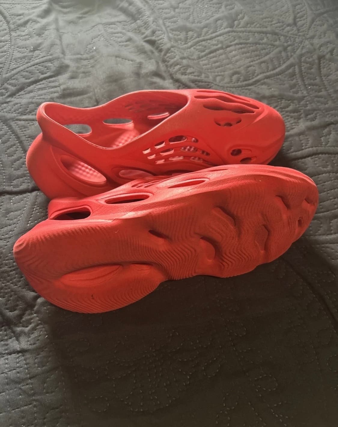 아디다스 이지폼러너 레드컬러 상품이미지3