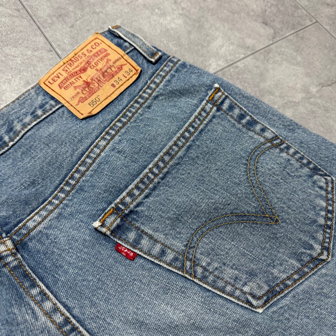 [34x34] 리바이스 550 릴렉스드 핏 데님 상품이미지3