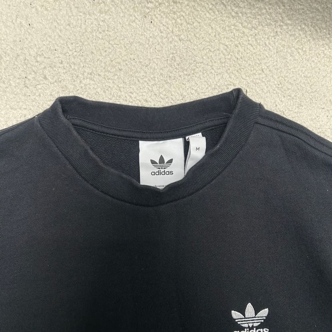 아디다스 자수 로고 스탠다드 크루 맨투맨 M 상품이미지4