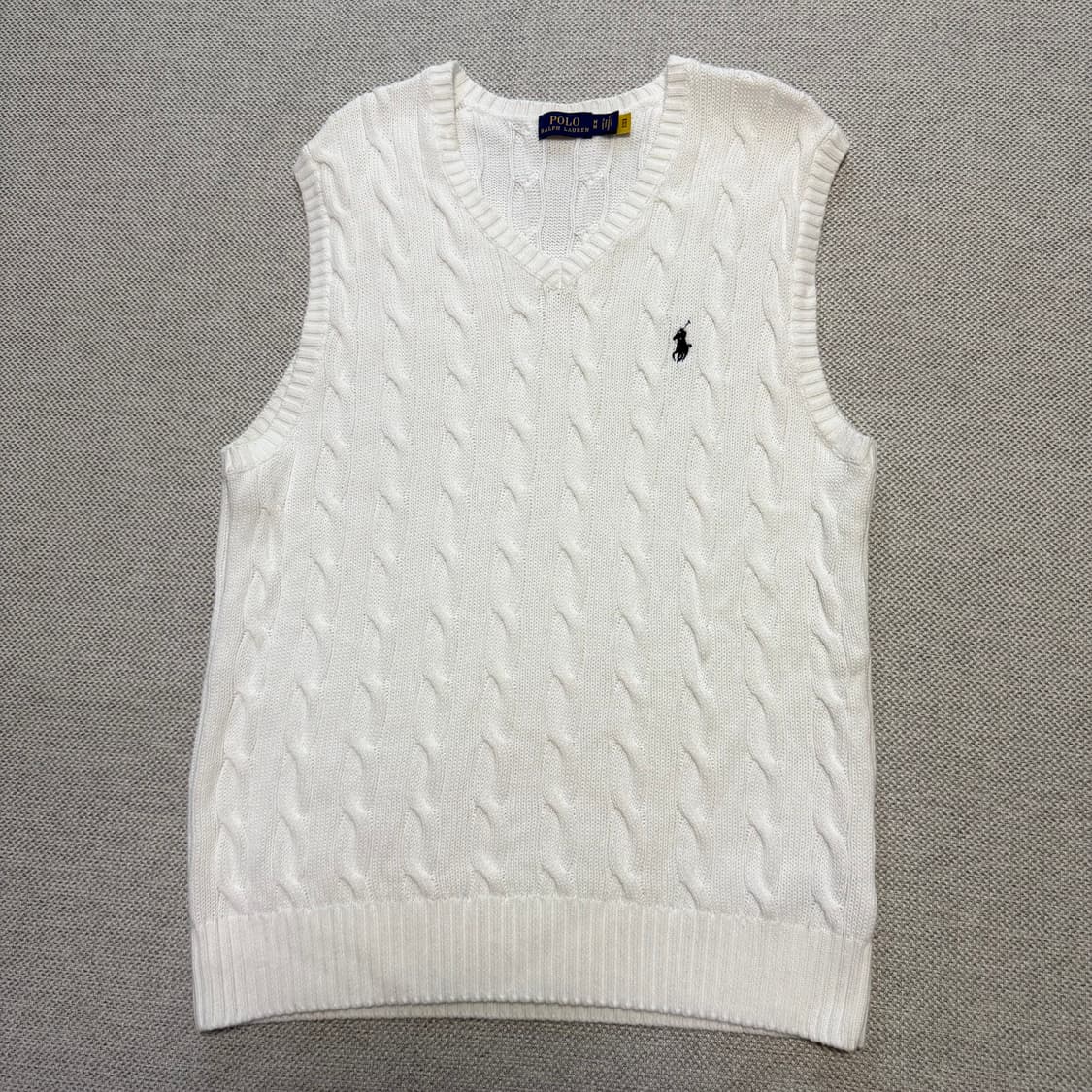 폴로 랄프로렌 브이넥 케이블 니트 조끼 상품이미지1