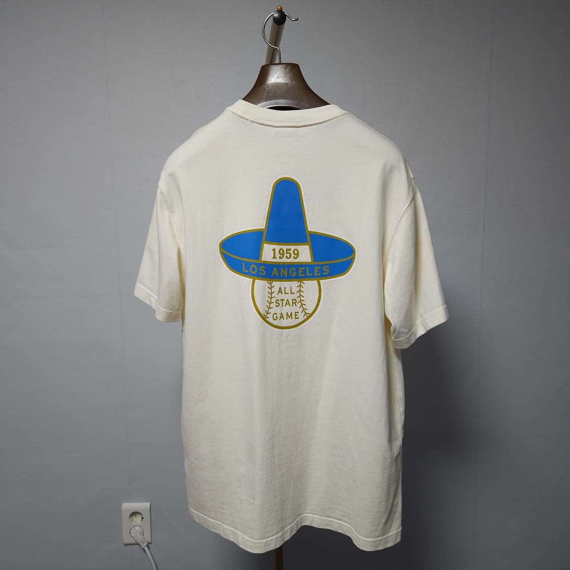 100 ) 뉴에라 LA 다저스 오버핏 반팔티 아이보리 상품이미지4