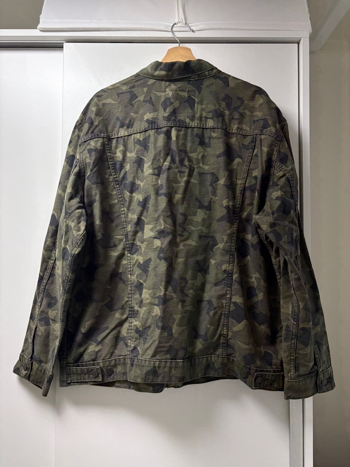 리바이스 카모 트러커 자켓 상품이미지3