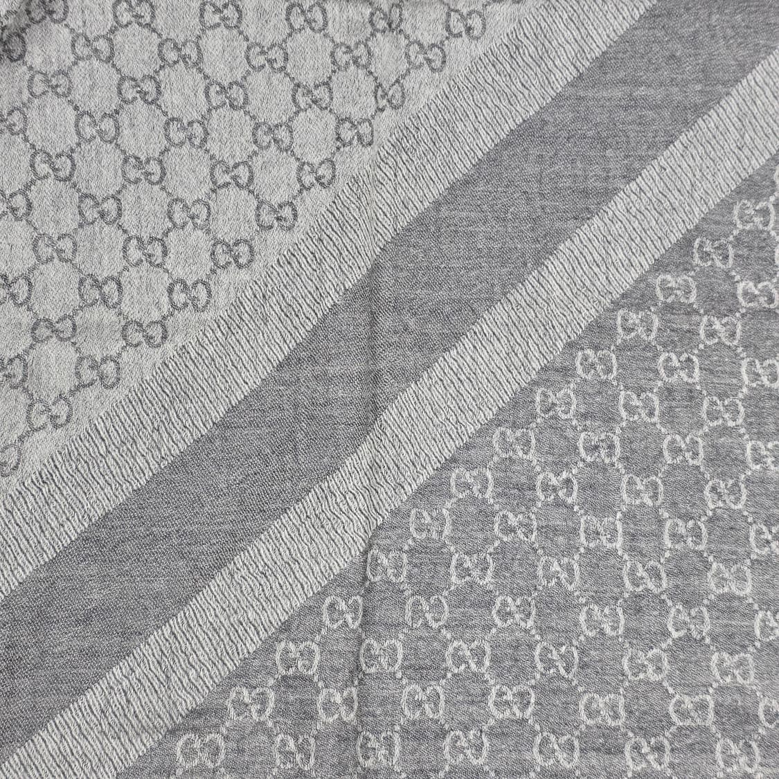 구찌 GG 자가드 투톤 정사각 스카프 상품이미지4