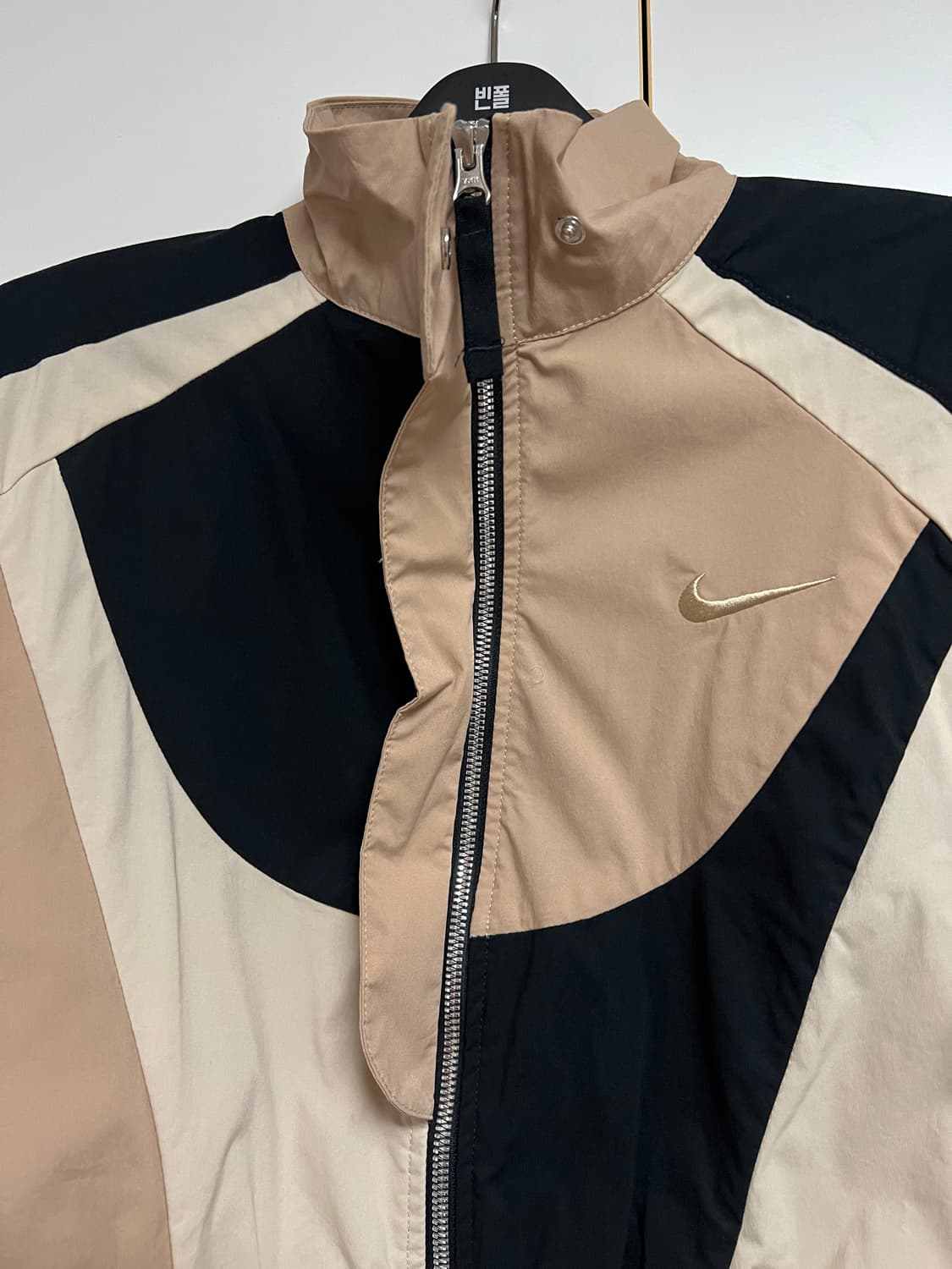 나이키 배색 투웨이 바람막이 상품이미지3