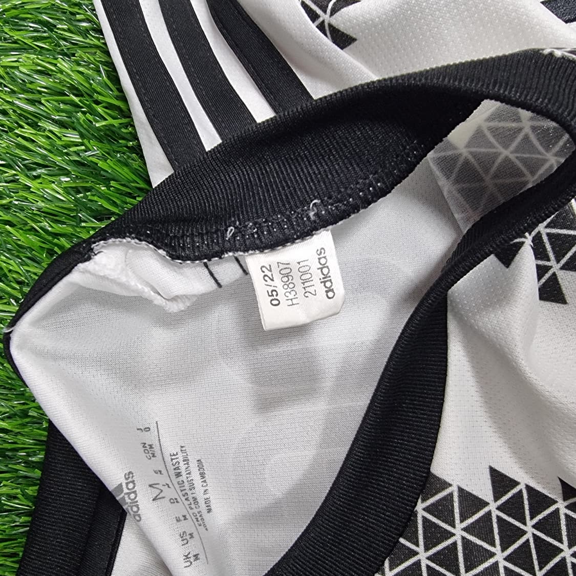 22-23시즌 유벤투스 홈 유니폼 #10 포그바 상품이미지8