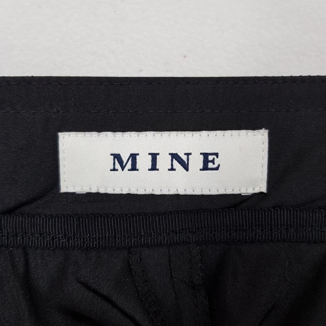 한섬 마인 2025 사이드 밴딩 투턱 쇼츠 64-94사이즈 상품이미지7