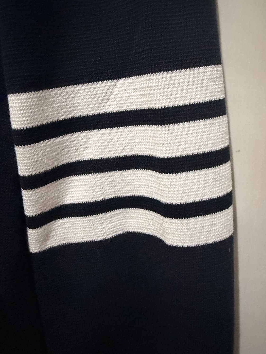 톰브라운 밀라노스티치 가디건 네이비 4사이즈(새상품) 상품이미지2