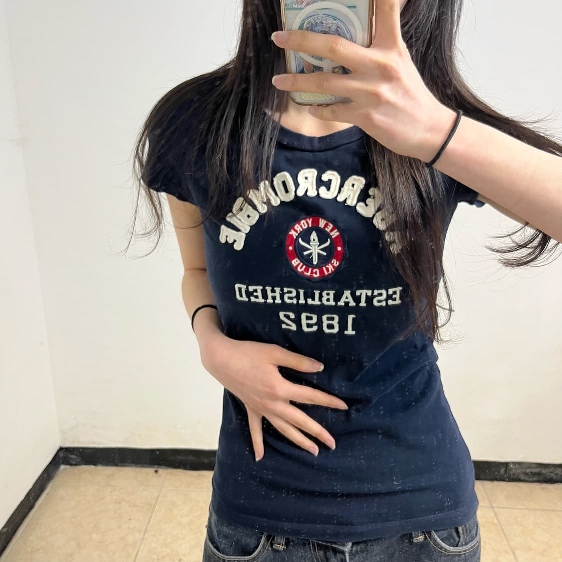 Abercrombie navy t-shirt 상품이미지3