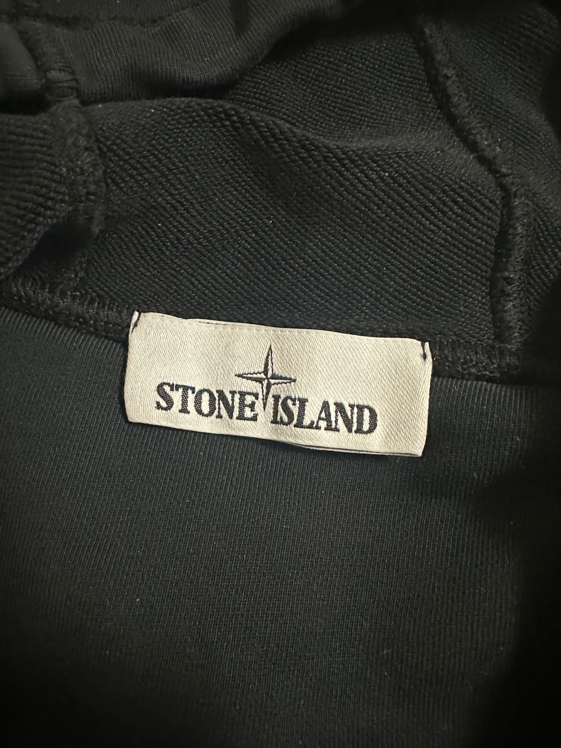 스톤 아일랜드 후드 집업 블랙 상품이미지3
