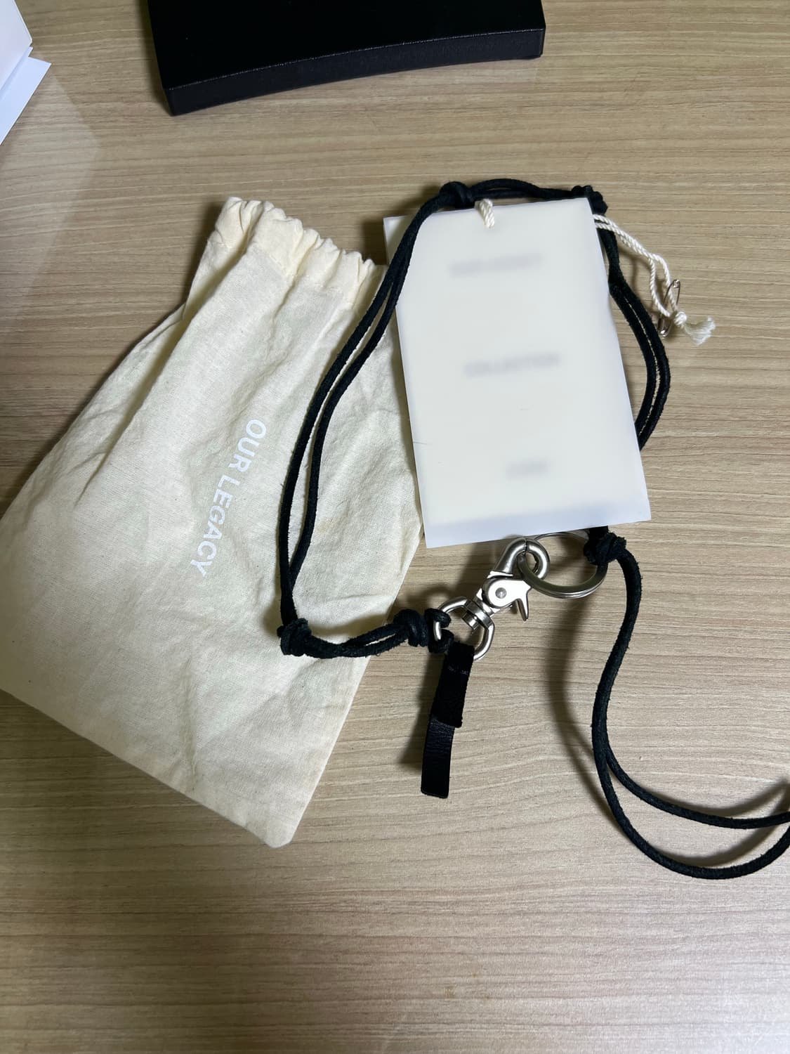 아워레가시 라돈 레더 키체인 블랙 상품이미지1