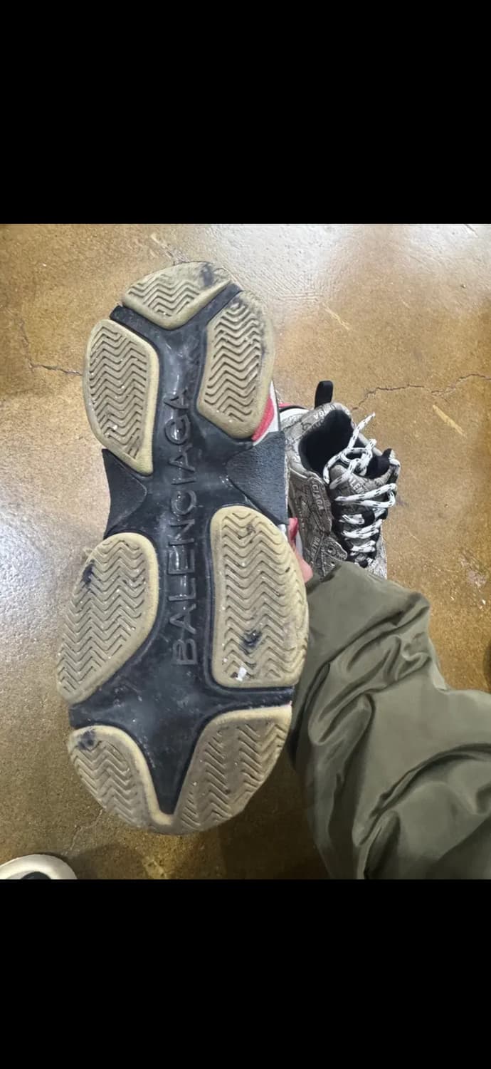 발렌시아가 구찌 트랙 스니커즈 로고 패턴 상품이미지6