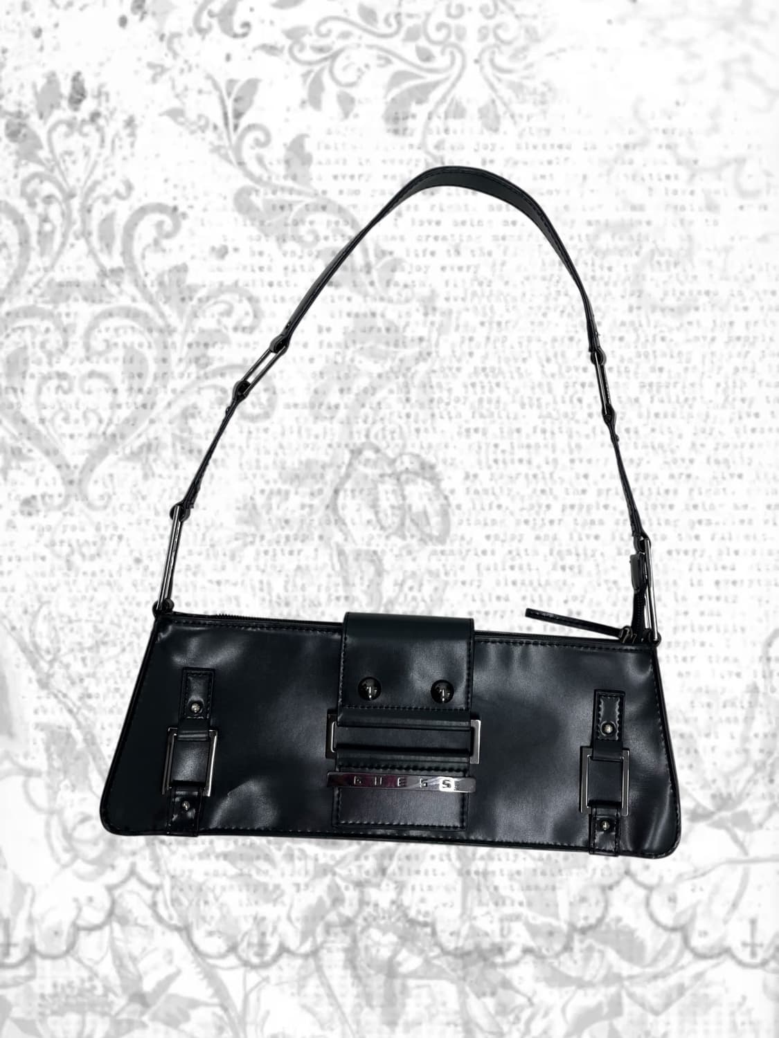'GUESS' geek chik style baguette bag 상품이미지1