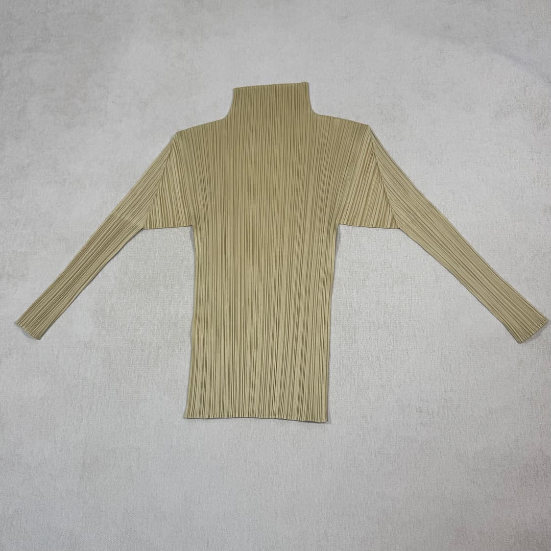 Pleated Ivory Top 상품이미지6