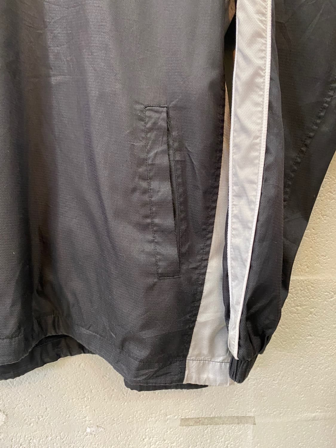 나이키 윈드브레이커 웜업 상품이미지2