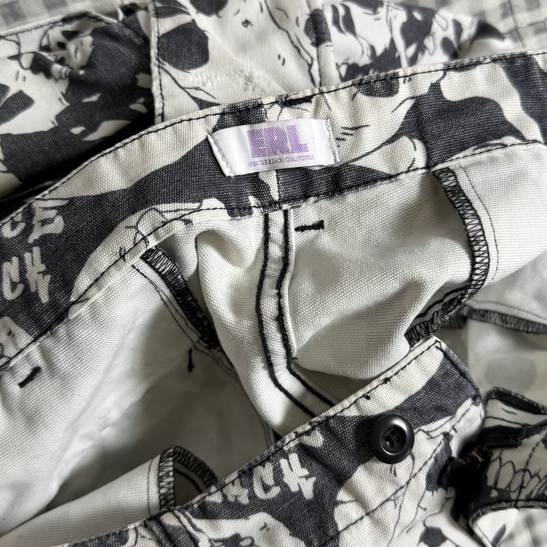 (L) ERL 이알엘 스컬 카고 팬츠 상품이미지7