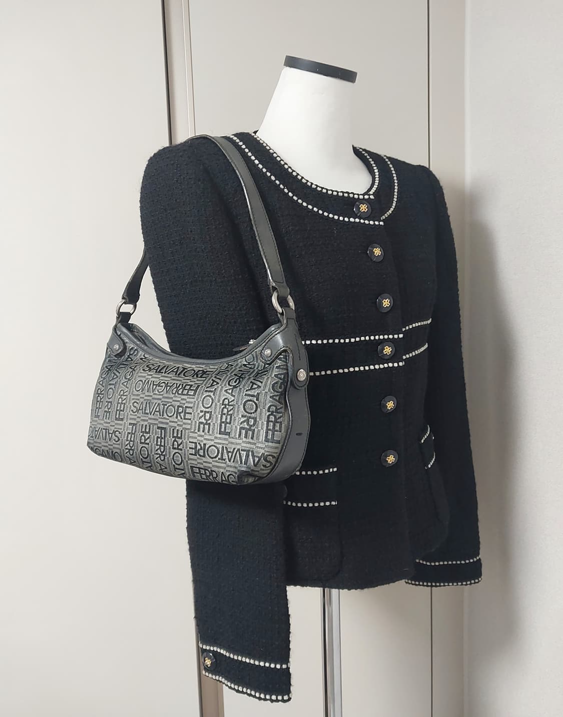 페라가모 자가드 레더 숄더백 (정품) 상품이미지2