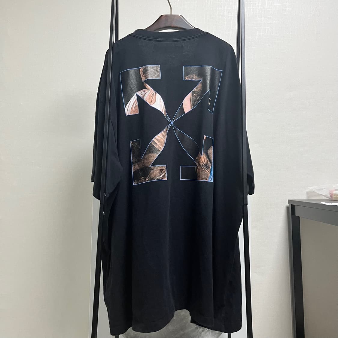 정품 2XL) 오프화이트 카라바조 애로우 반팔 티셔츠 상품이미지2
