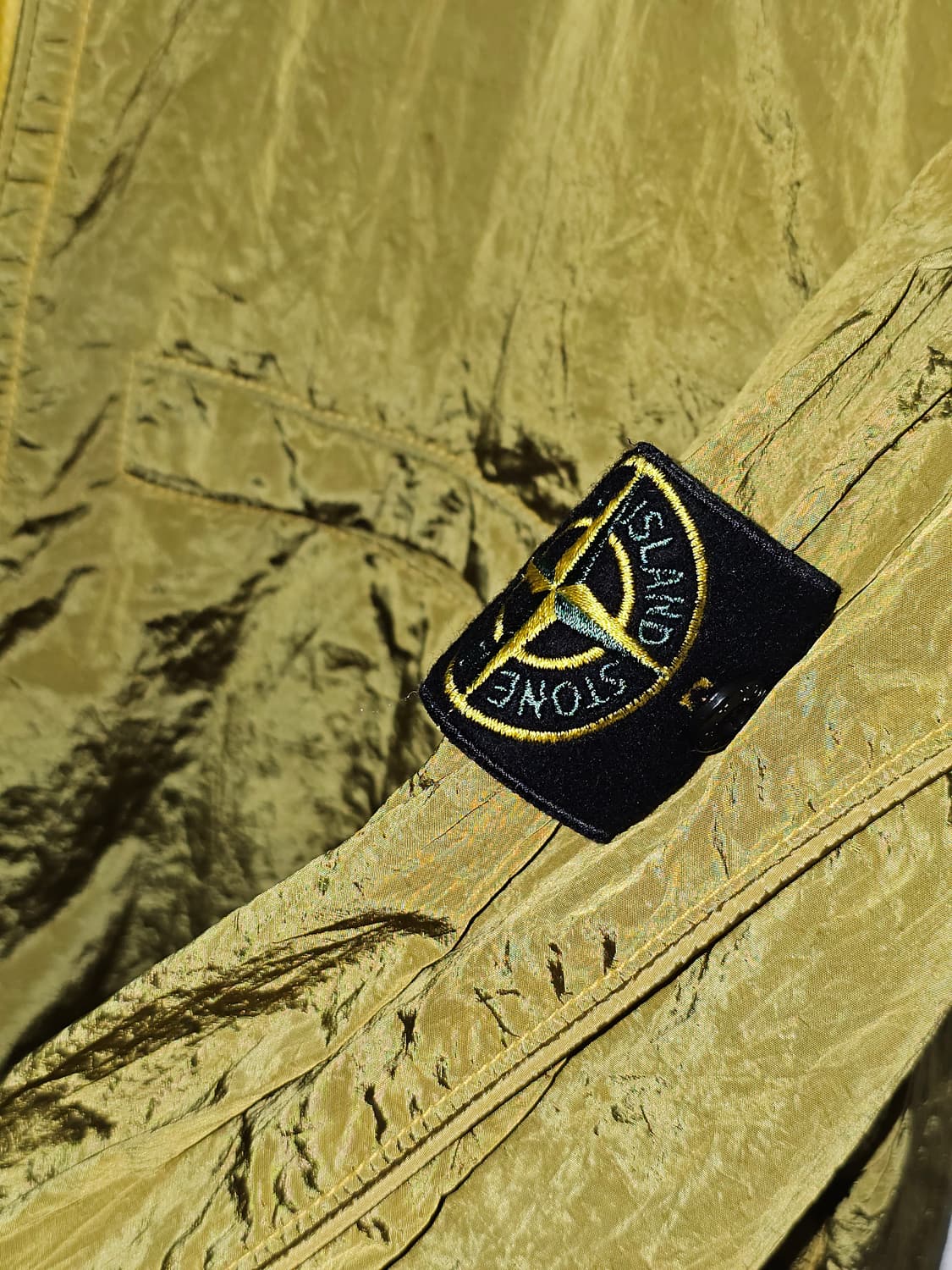 스톤아일랜드 패커블 나일론 메탈 오버셔츠 상품이미지5