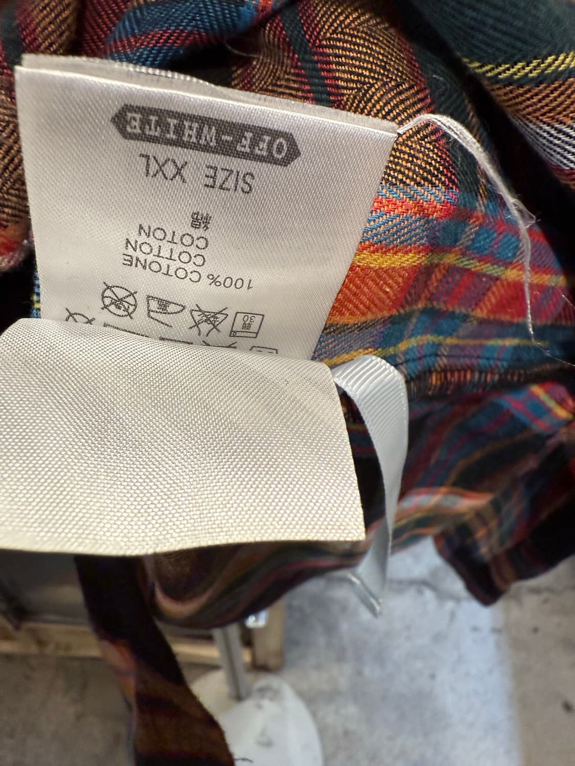 오프화이트 스탠실 플란넬 체크셔츠 상품이미지3