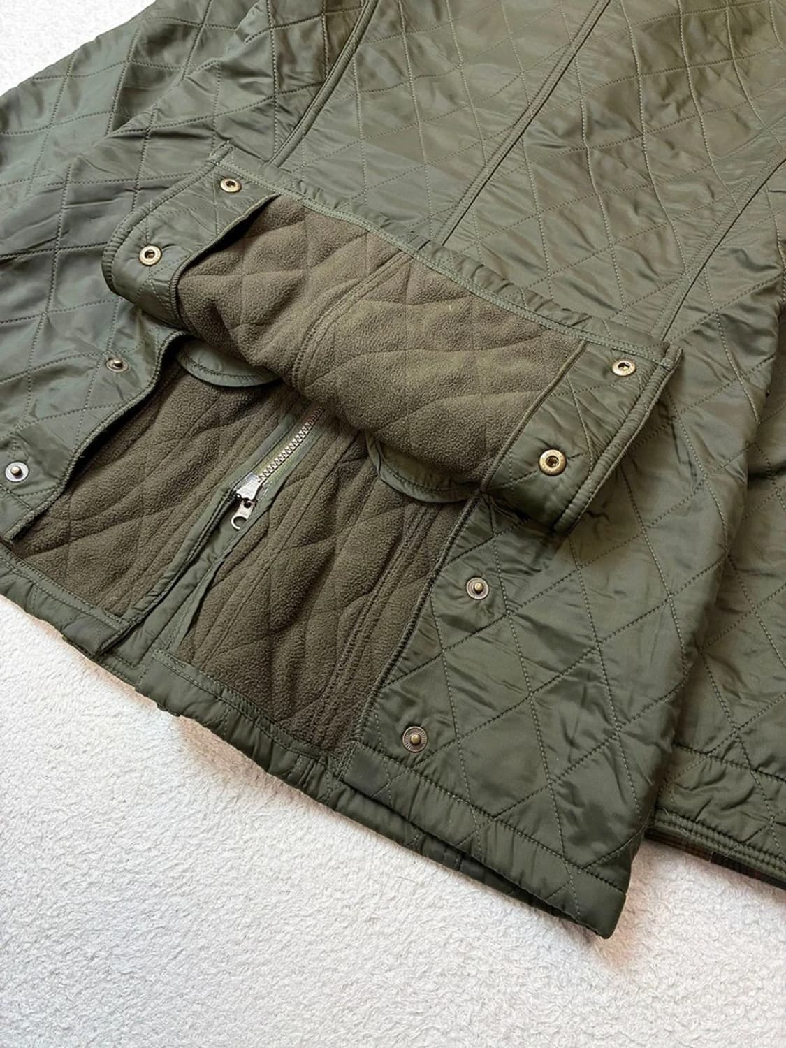 바버 23FW 비드넬 폴라 퀼트 재킷 PN6284 상품이미지8