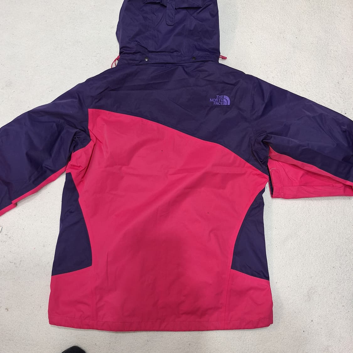 노스페이스  바람막이100 상품이미지7