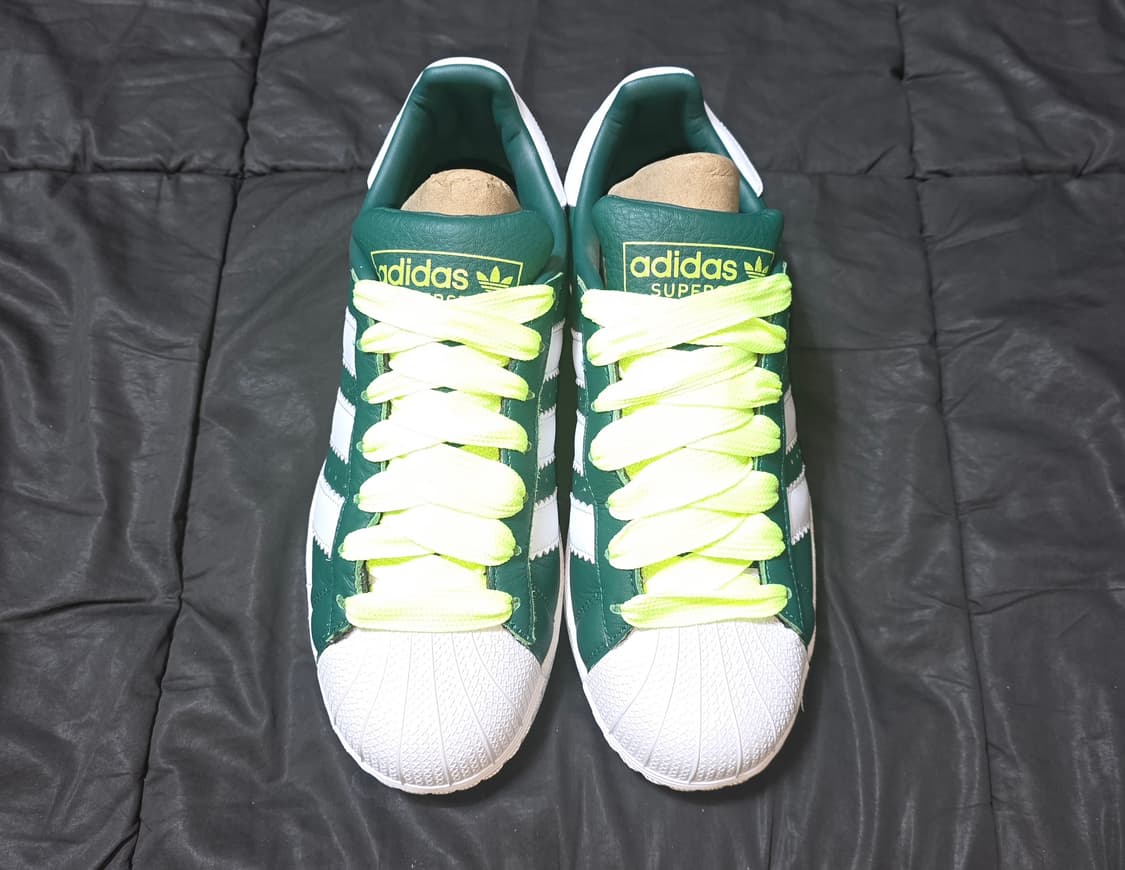 [S급]아디다스 슈퍼스타 그린 네온 와이드레이스 (BD7419)255mm 상품이미지4