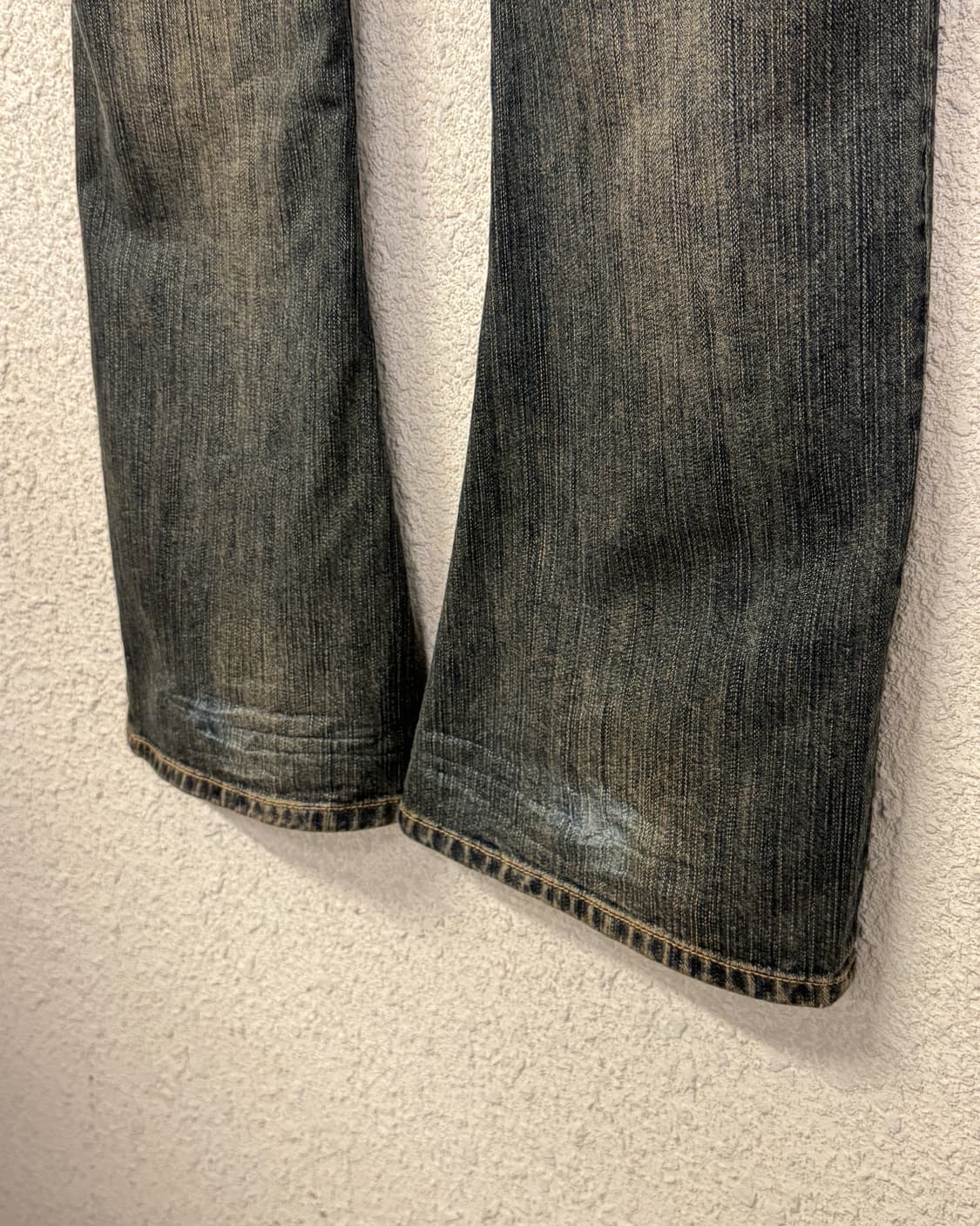 발렌시아가 24FW 부츠컷 데님 상품이미지5