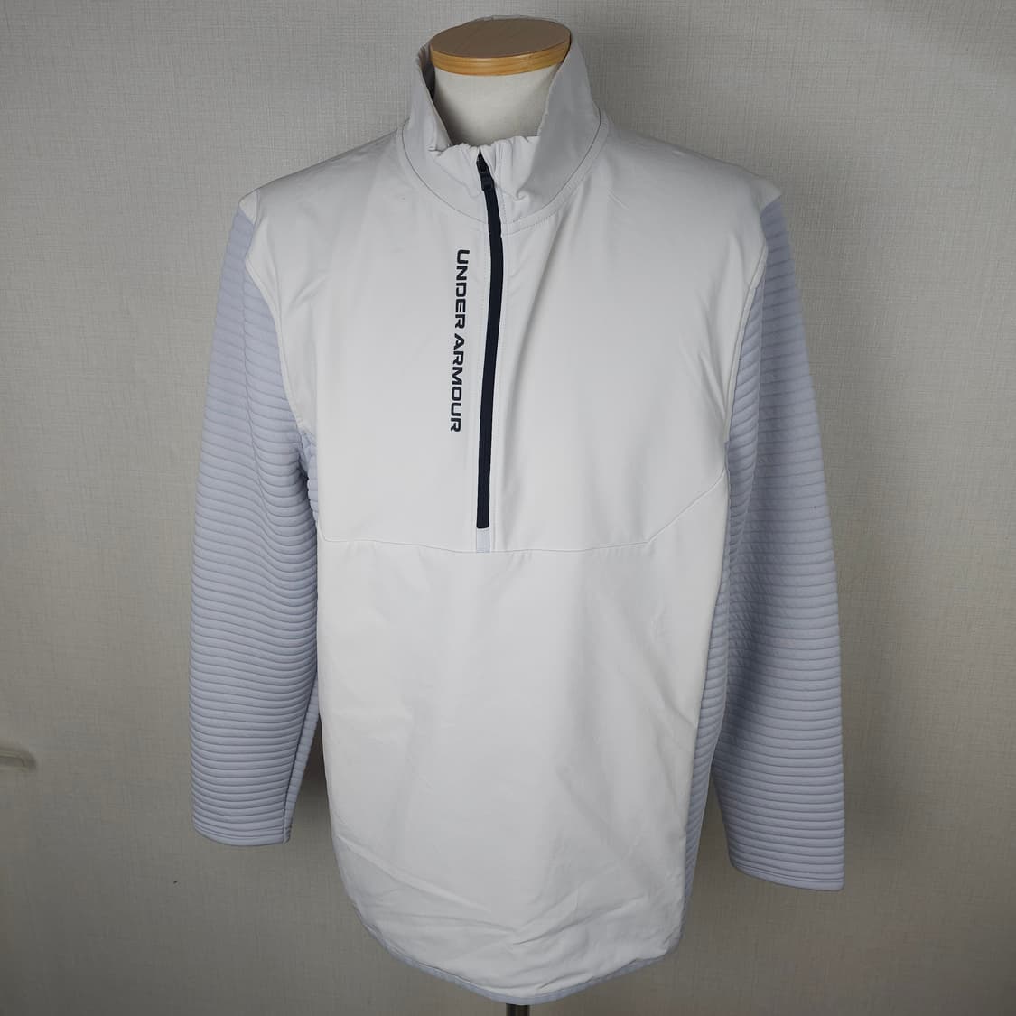 언더아머 반집업 맨투맨 남자105사이즈  상품이미지1