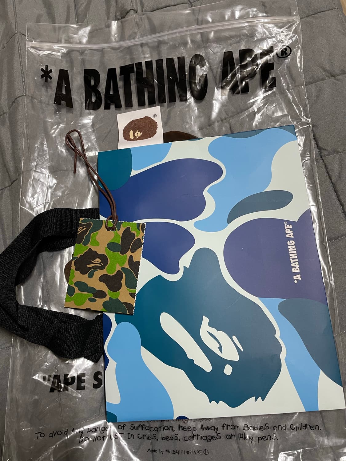 베이프 퍼스트 황계 카모 샤크 후드집업 상품이미지3