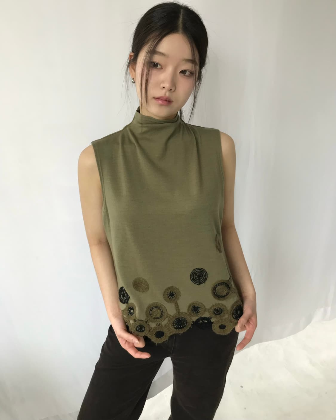 올리브 자수 나시 상품이미지3