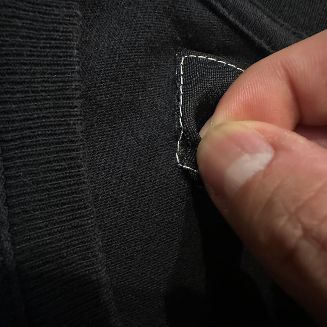 넘버나인 NUMBER (N)INE 블랙 V넥 포켓 티셔츠 상품이미지5