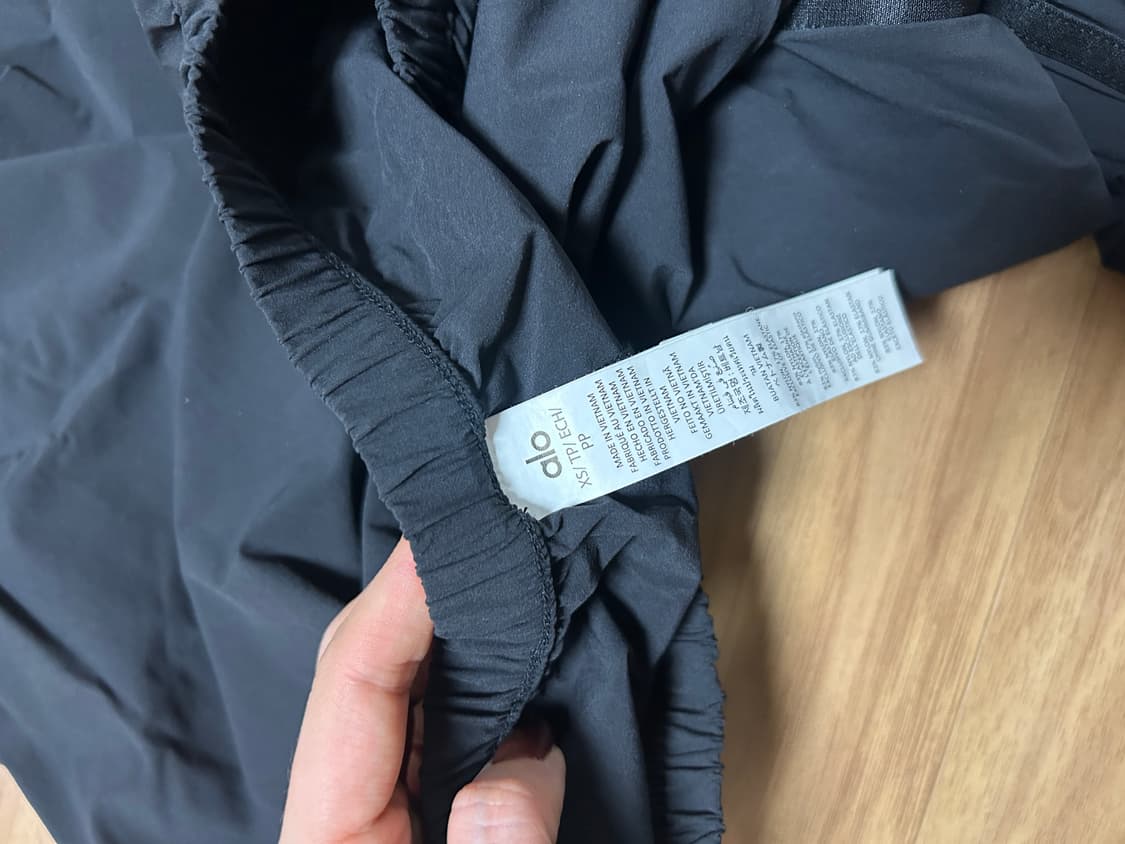 ALO 브리즈 와이드 레그 팬츠 XS 블랙 상품이미지4