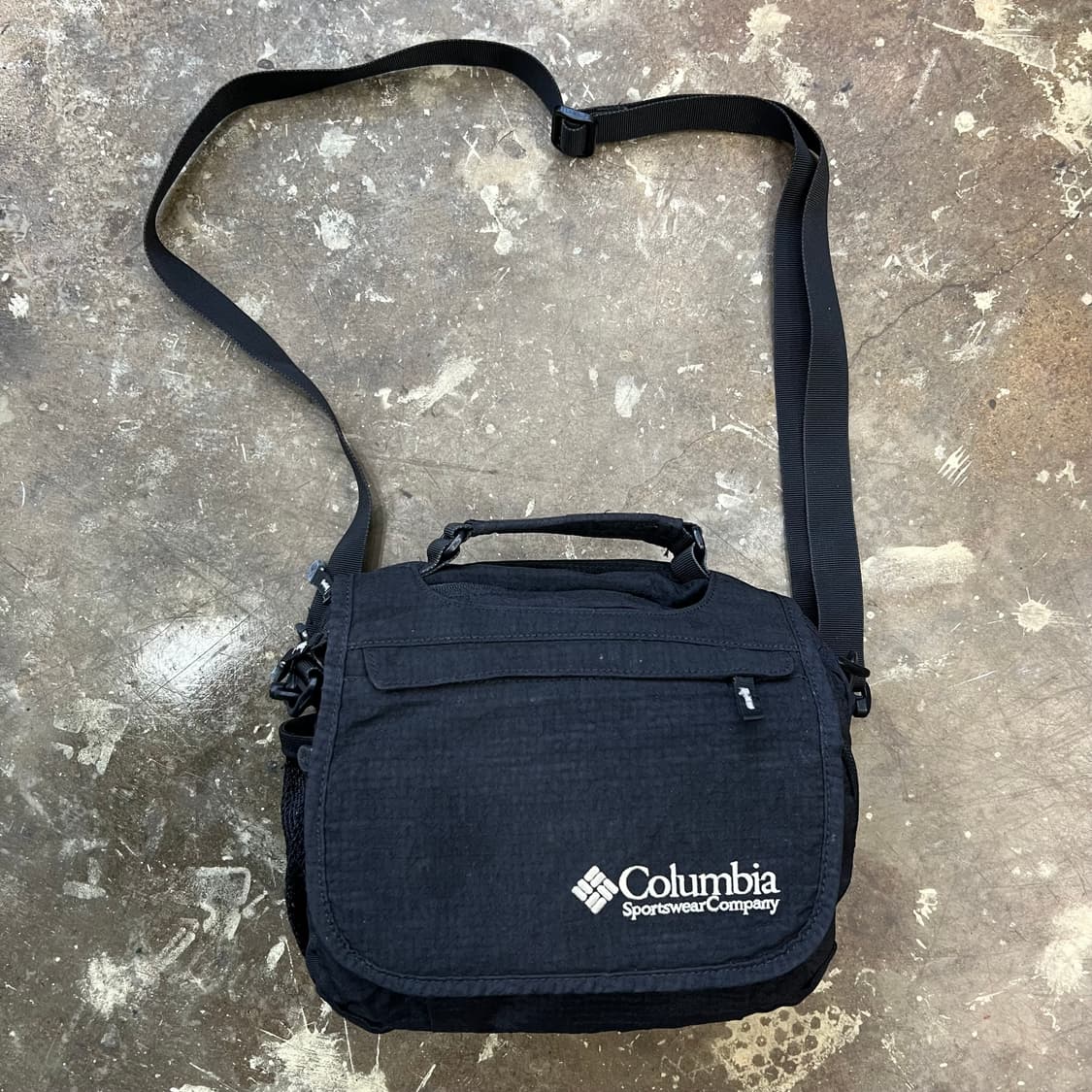 컬럼비아 크로스백 가방 콜롬비아 크로스백 상품이미지2