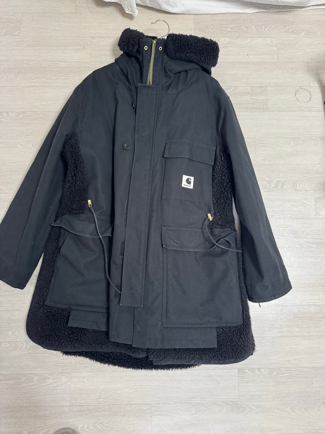 사카이 칼하트 WIP 캔버스 파카 시베리안 블랙 상품이미지1