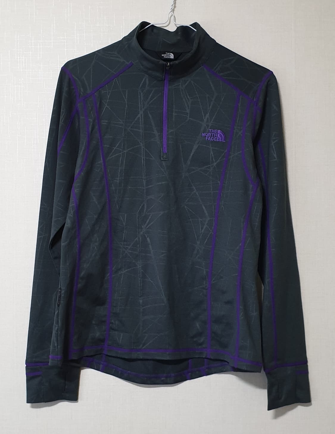 노스페이스 반집업 긴팔티 90사이즈  상품이미지1