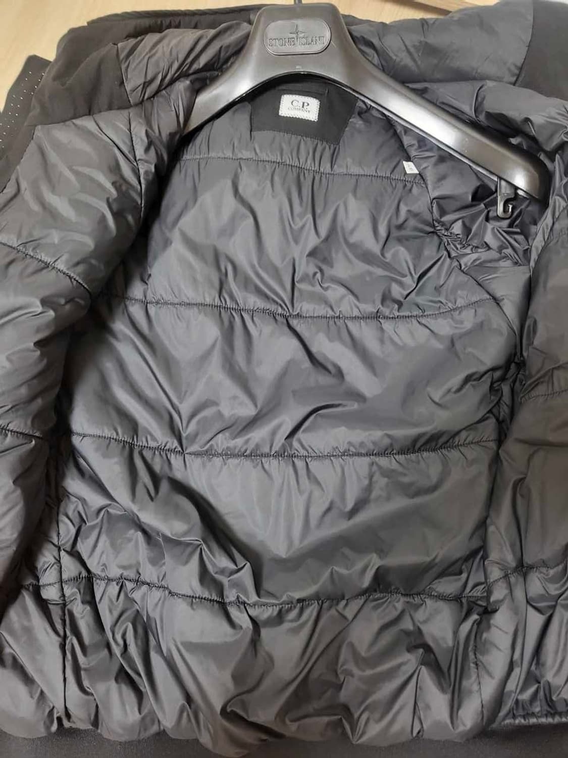CP컴퍼니 프리마로프트 패딩자켓 상품이미지3