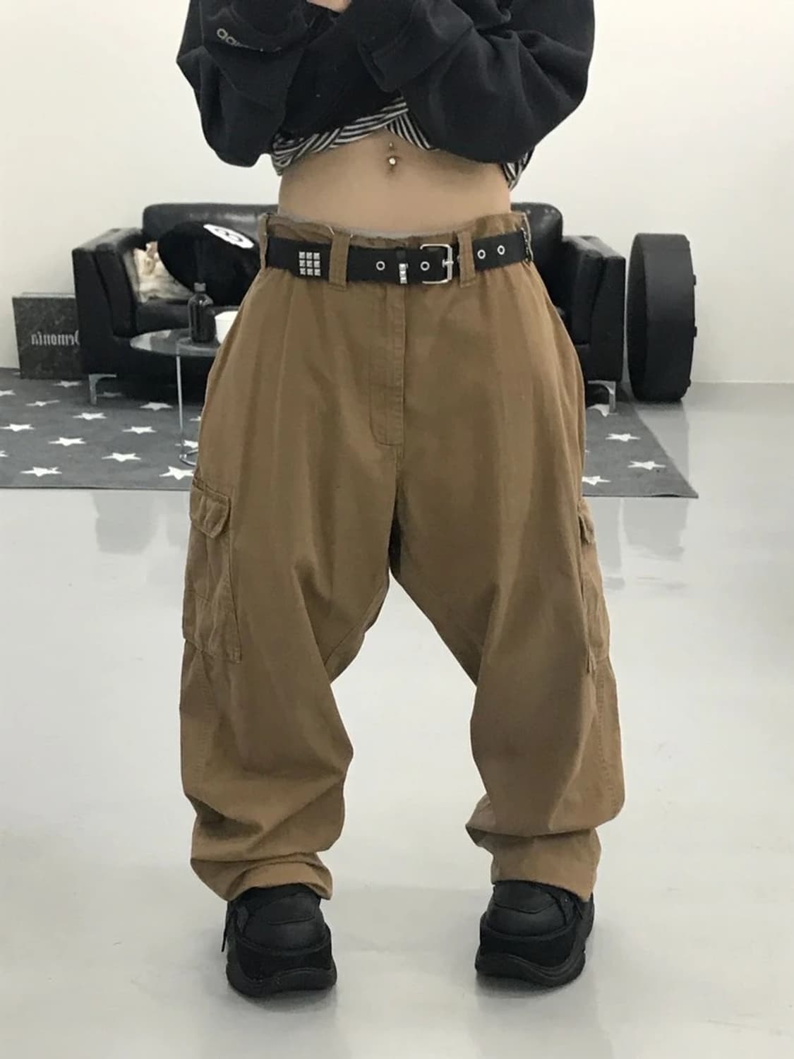 랭귤러 베이지 코튼 팬츠 상품이미지1