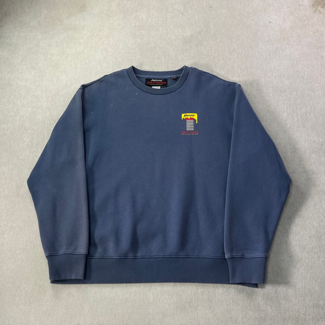 105 데우스 그래픽 맨투맨 상품이미지2