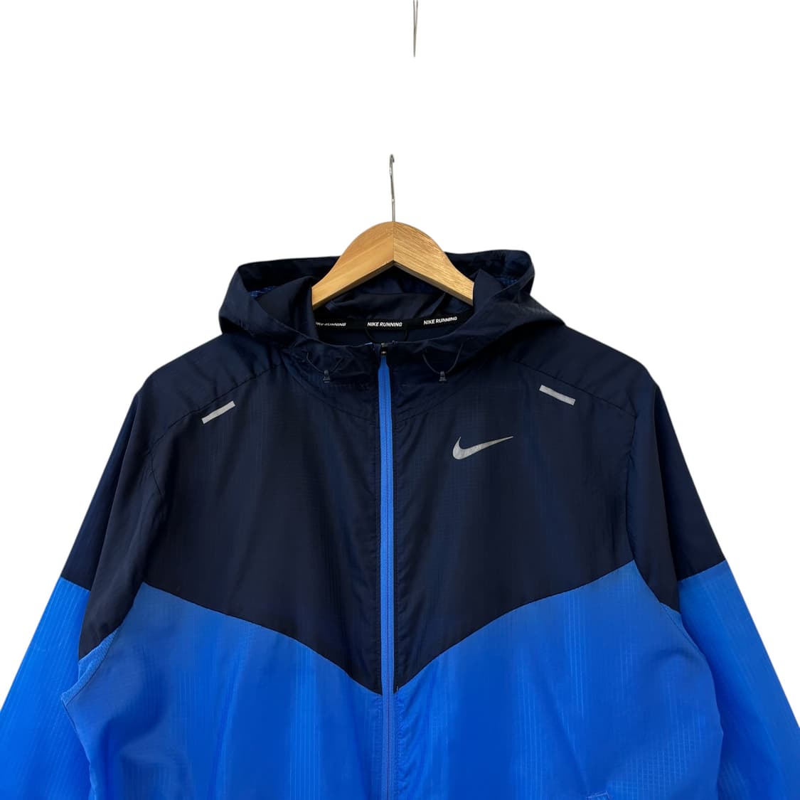 나이키 경량 윈드러너 바람막이 상품이미지2